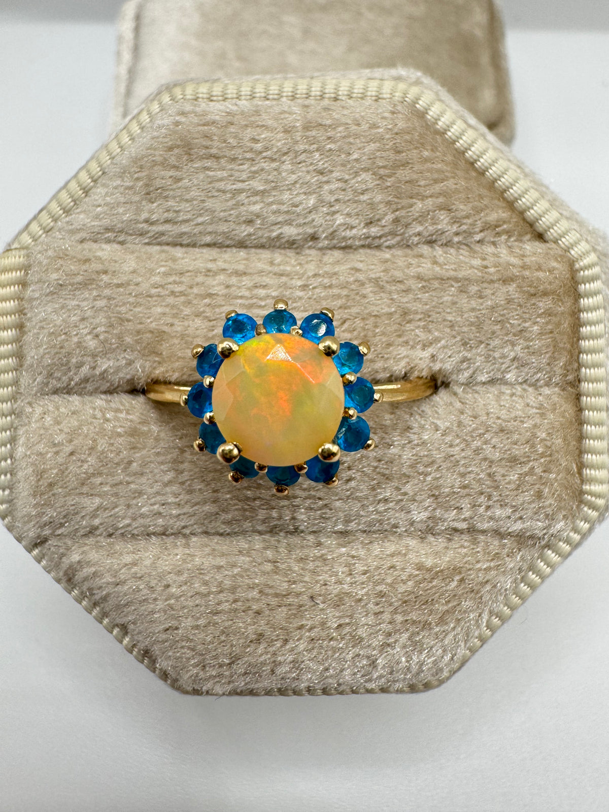 9ct gold opal and apatite cluster ring