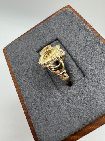 9ct gold harp ring