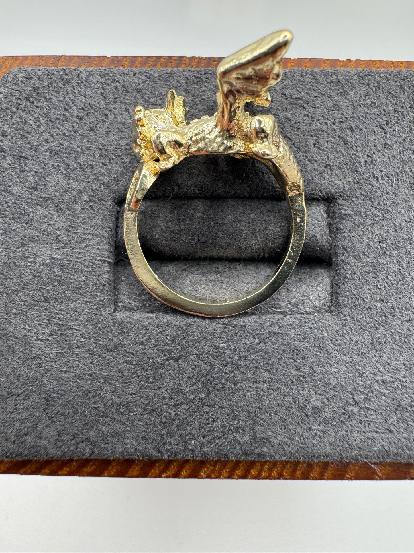 9ct gold dragon ring
