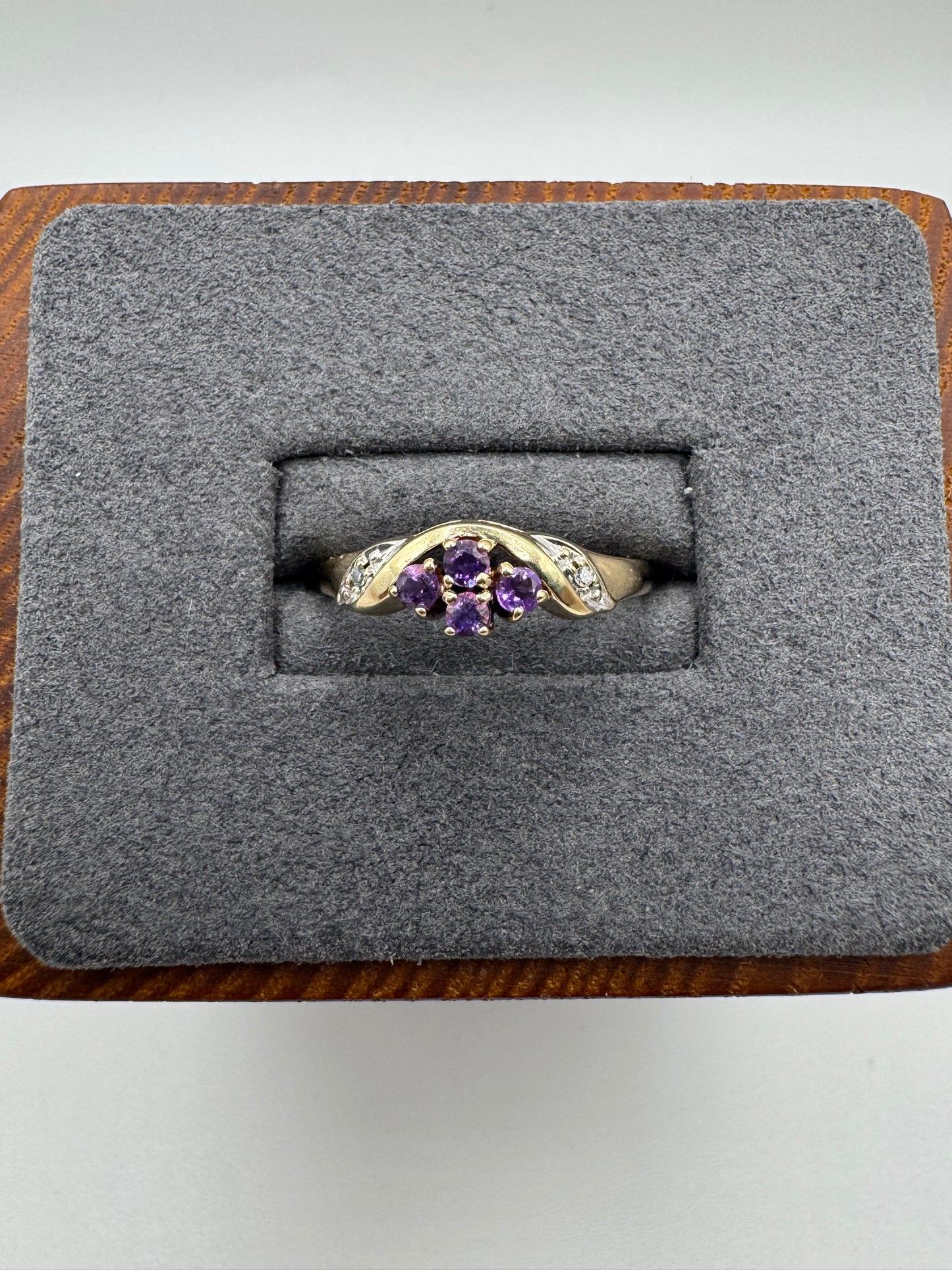 9ct gold amethyst and diamond ring