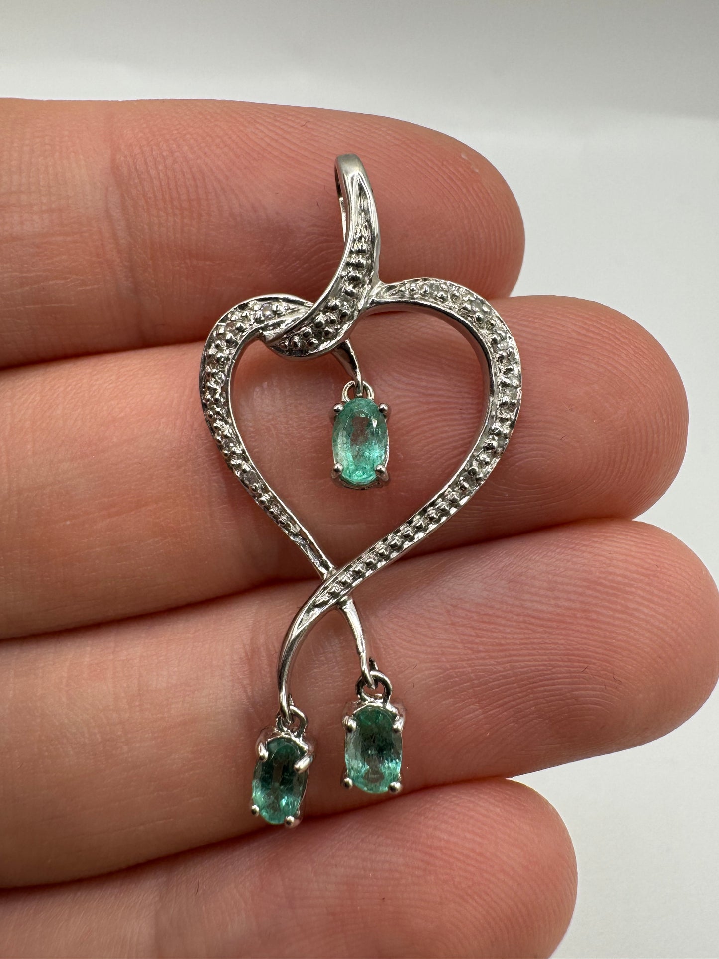 9ct white gold green kyanite and diamond pendant