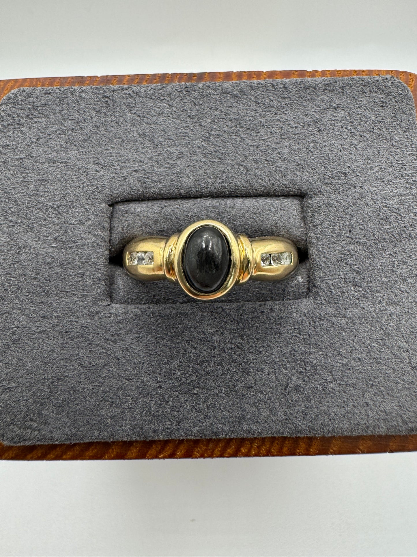 9ct gold star sapphire and cz ring