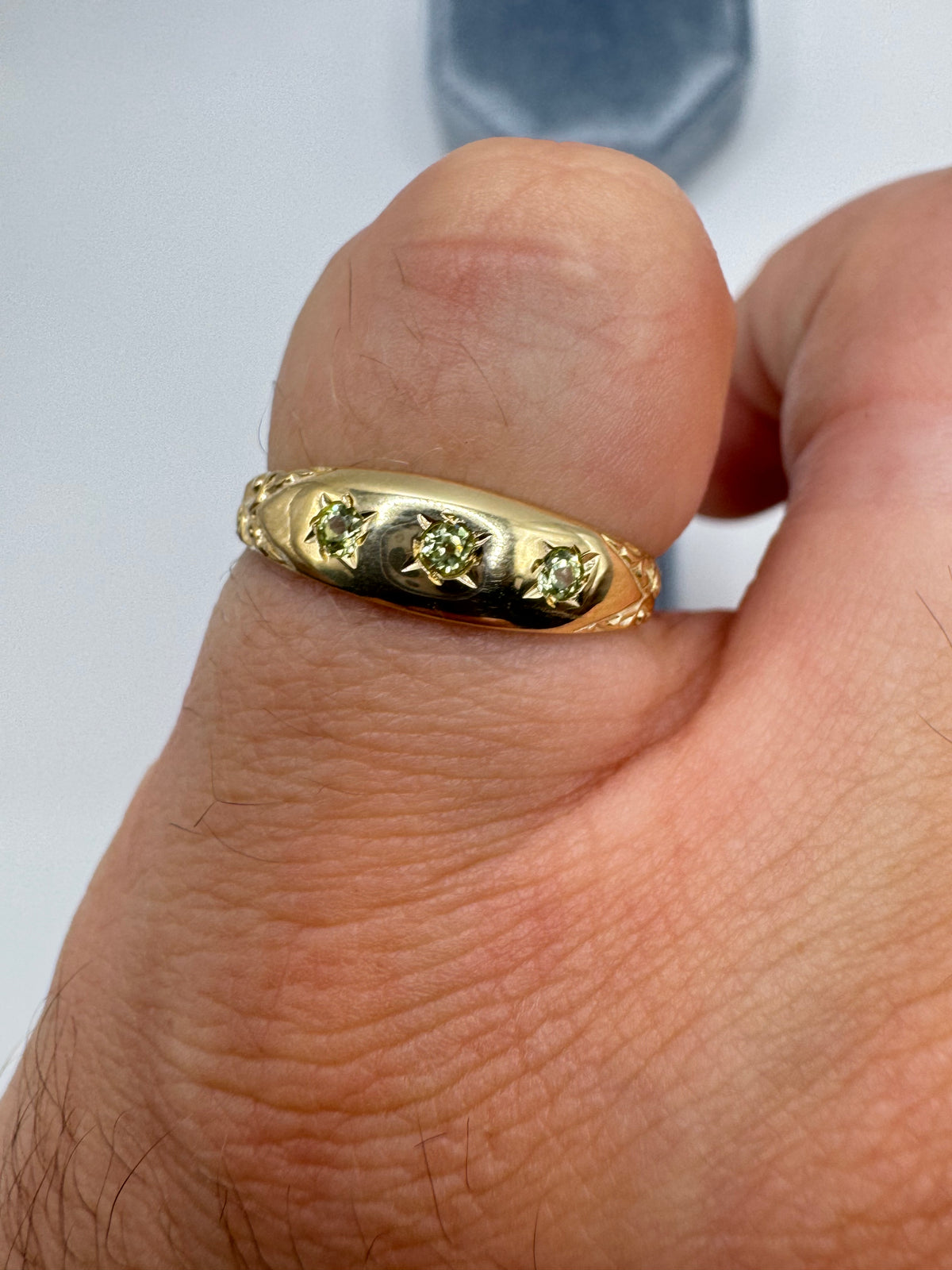 9ct gold engraved peridot gypsy ring