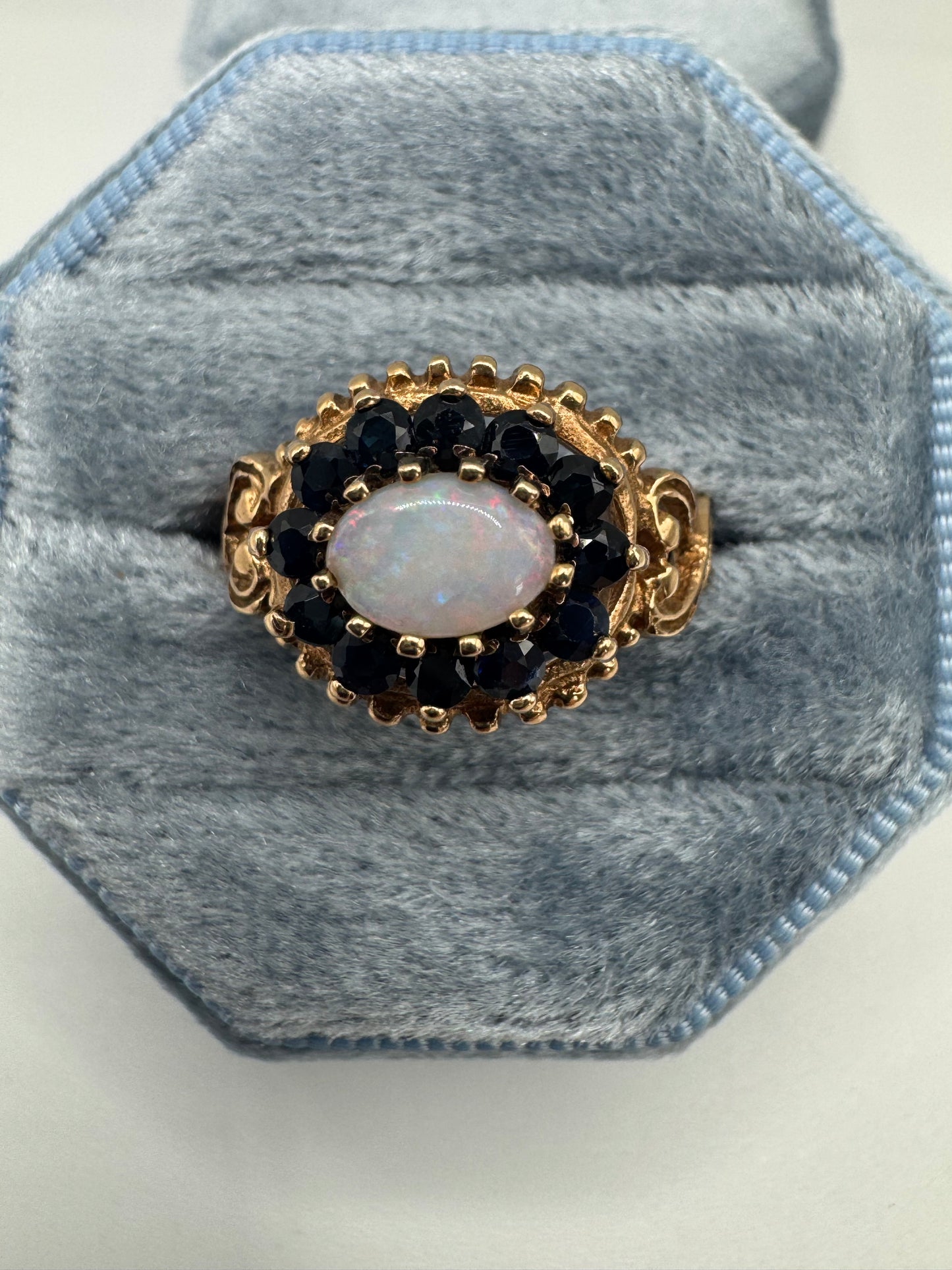 9ct gold opal and sapphire ring