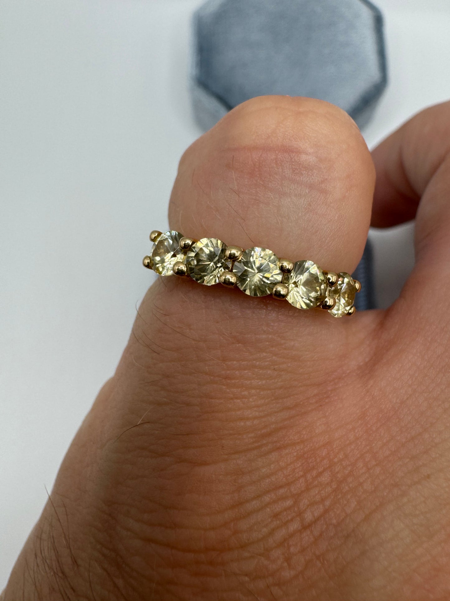 9ct gold quartz ring