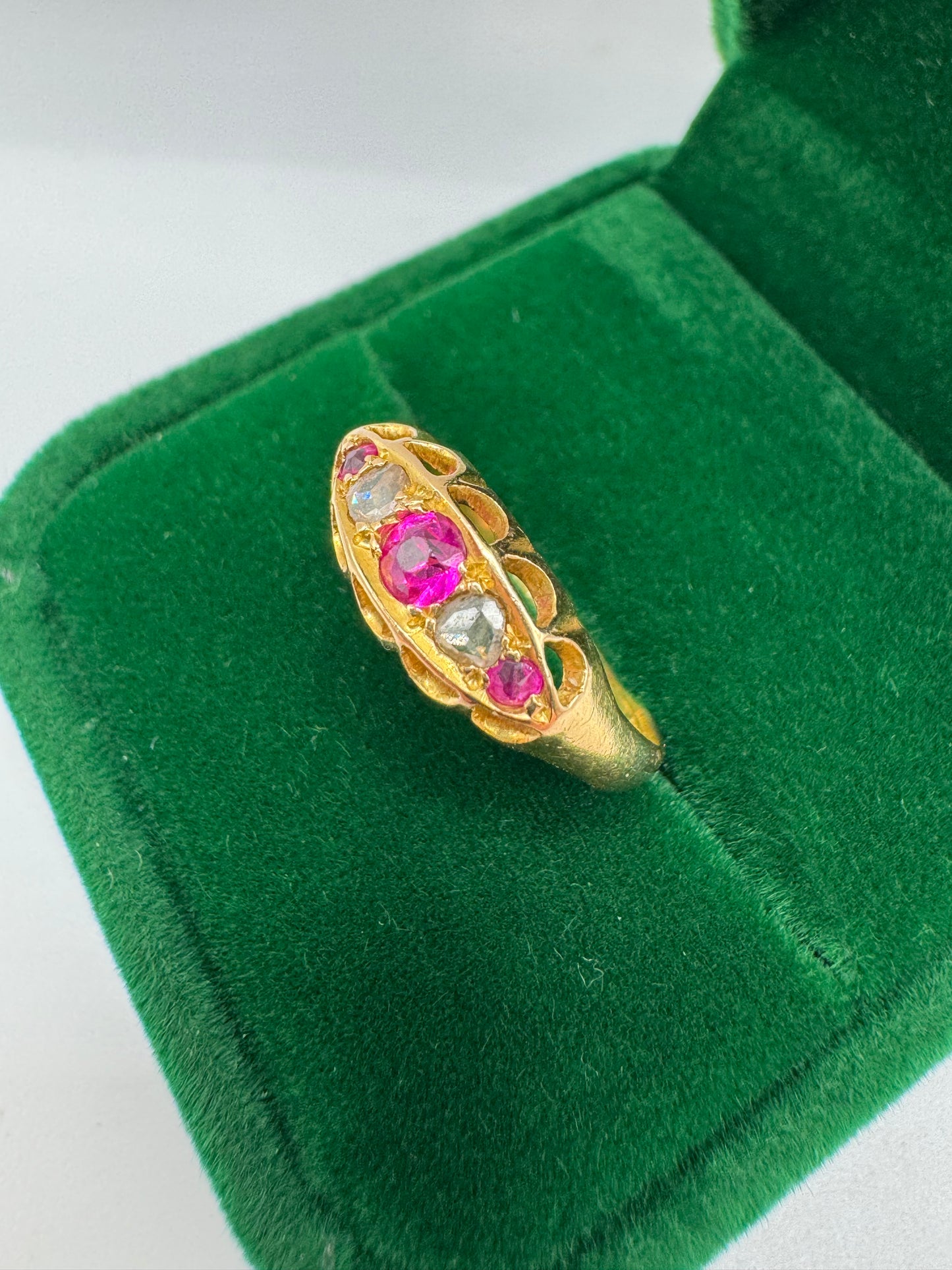 Antique 18ct gold ruby and diamond ring
