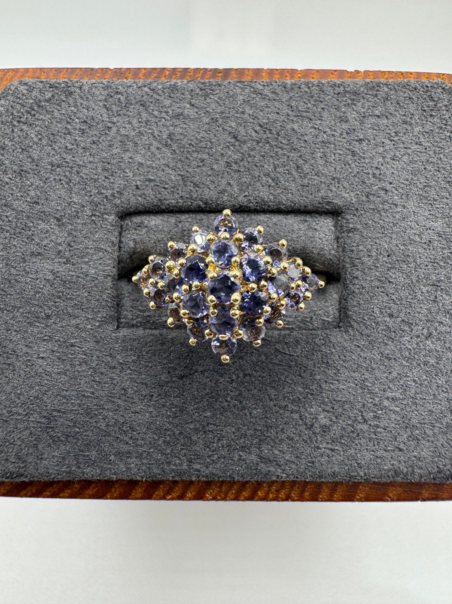 9ct gold iolite cluster ring