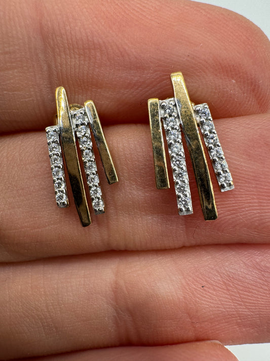 9ct gold zircon earrings