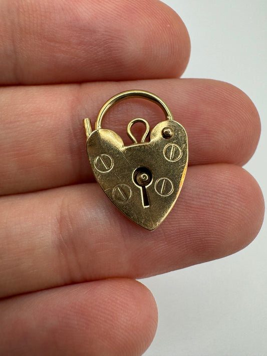 9ct gold padlock 48