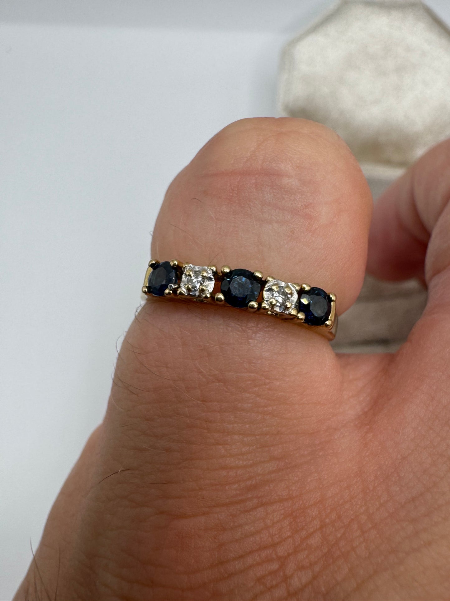 9ct gold sapphire and diamond ring