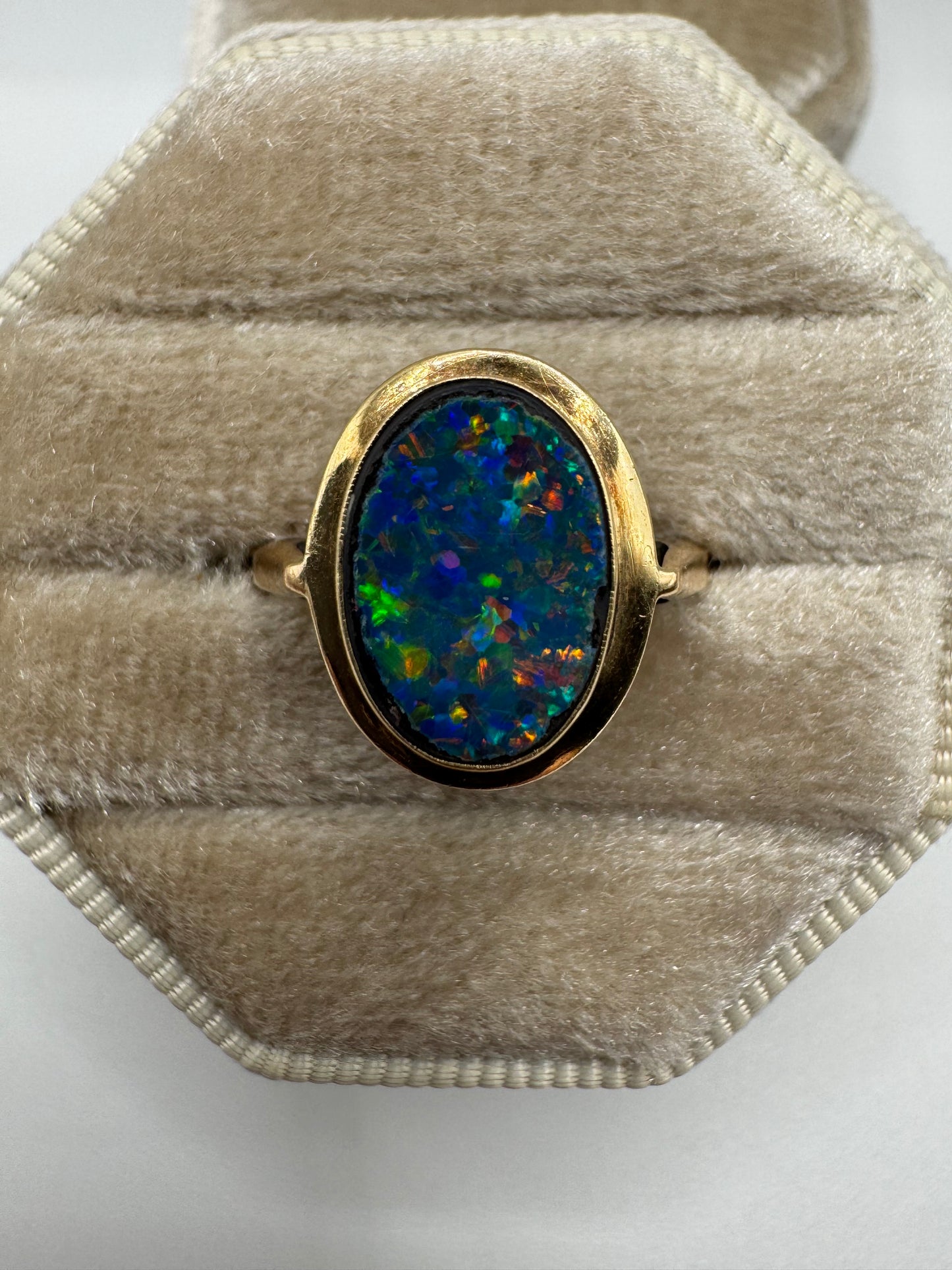 9ct gold black opal triplet ring
