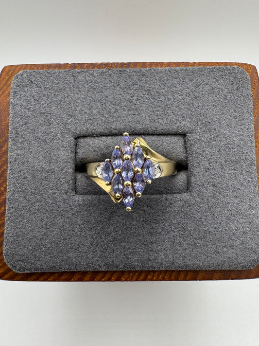 9ct gold tanzanite and diamond ring
