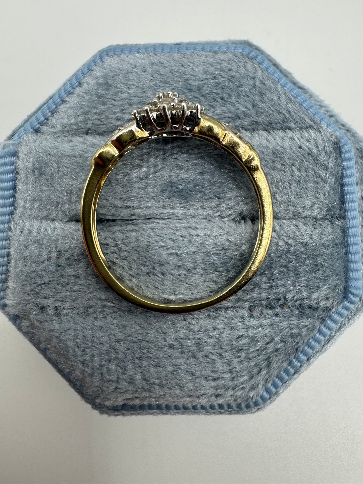 9ct gold diamond cluster ring