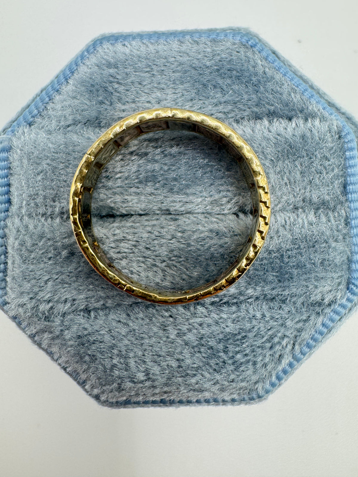 9ct tri-gold ring