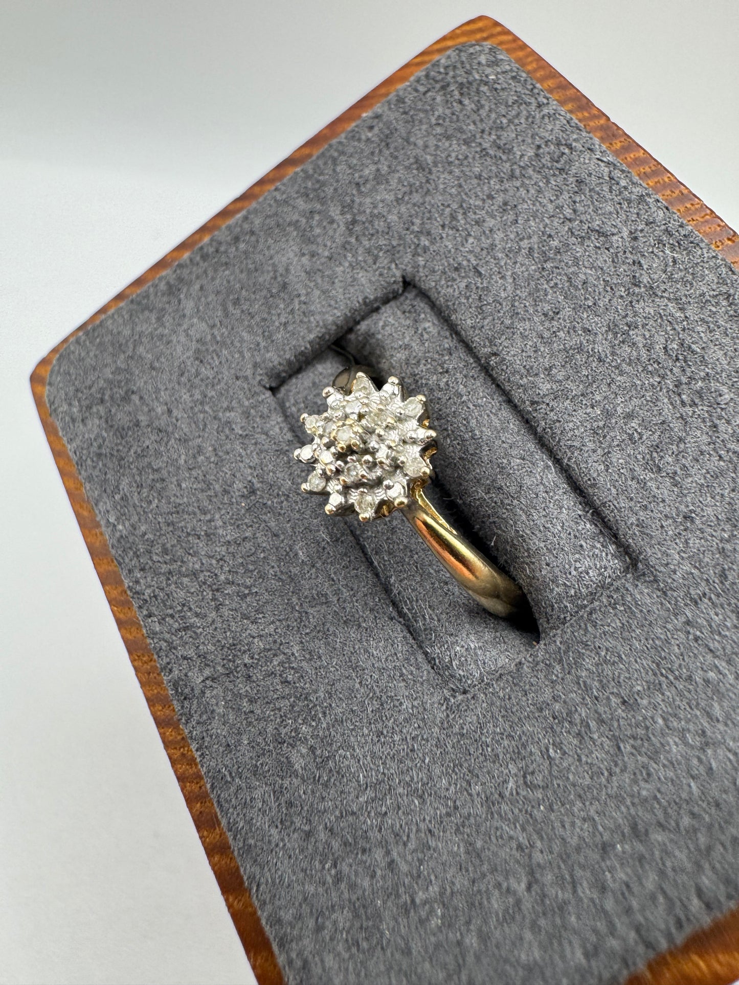 9ct gold diamond cluster ring