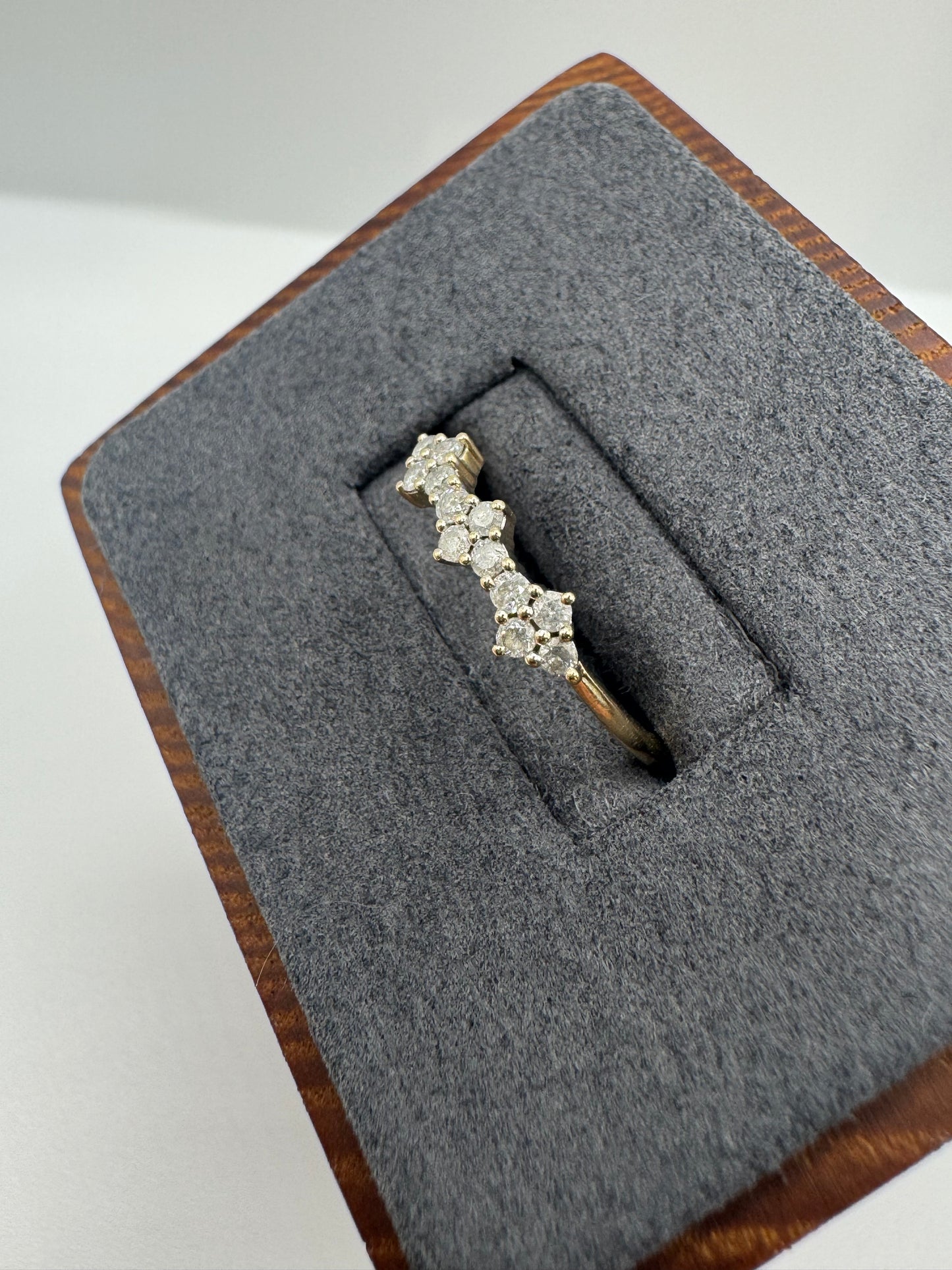 9ct gold diamond ring