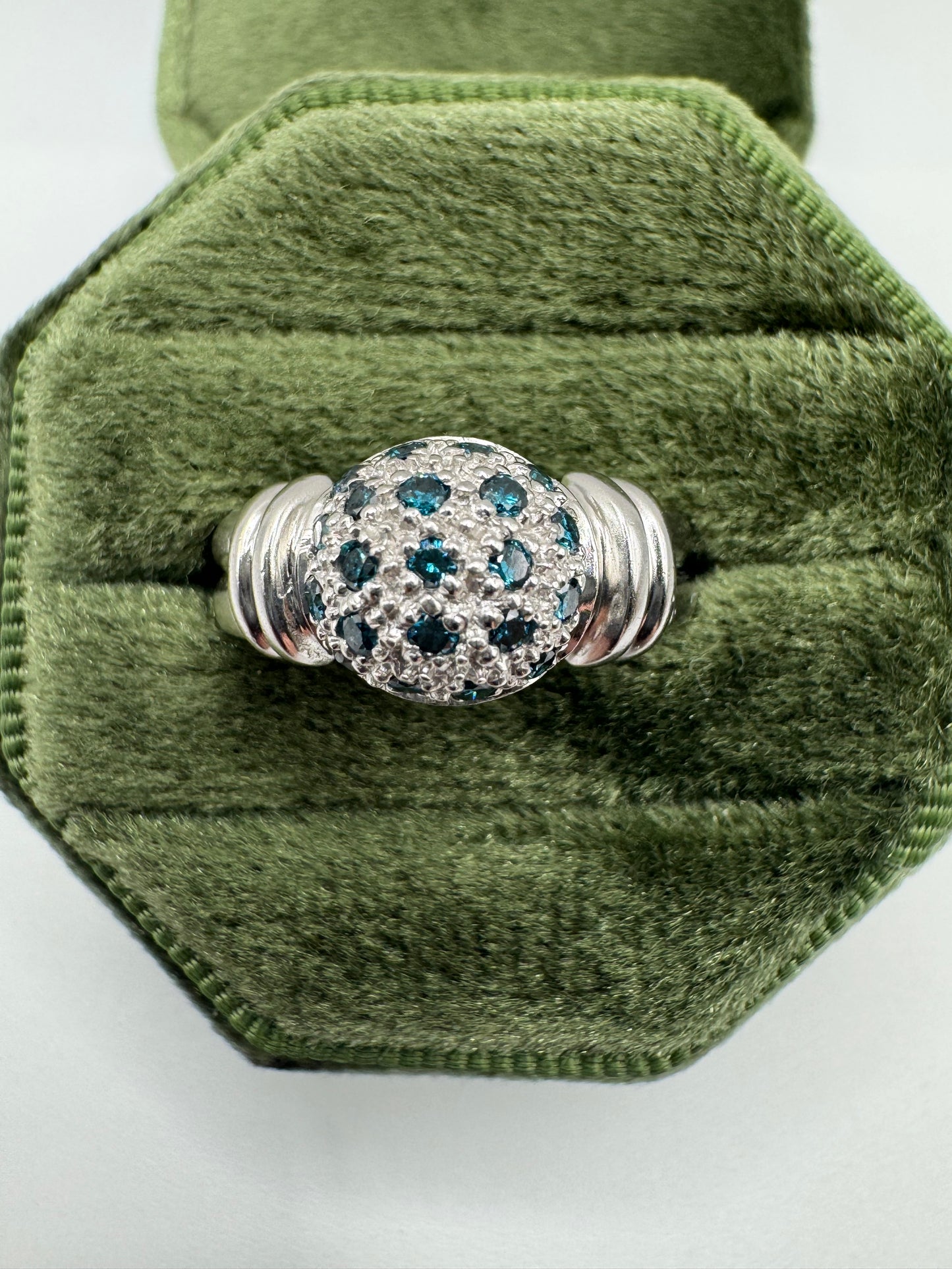 9ct white gold blue and white diamond cluster ring