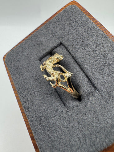 9ct gold dragon ring