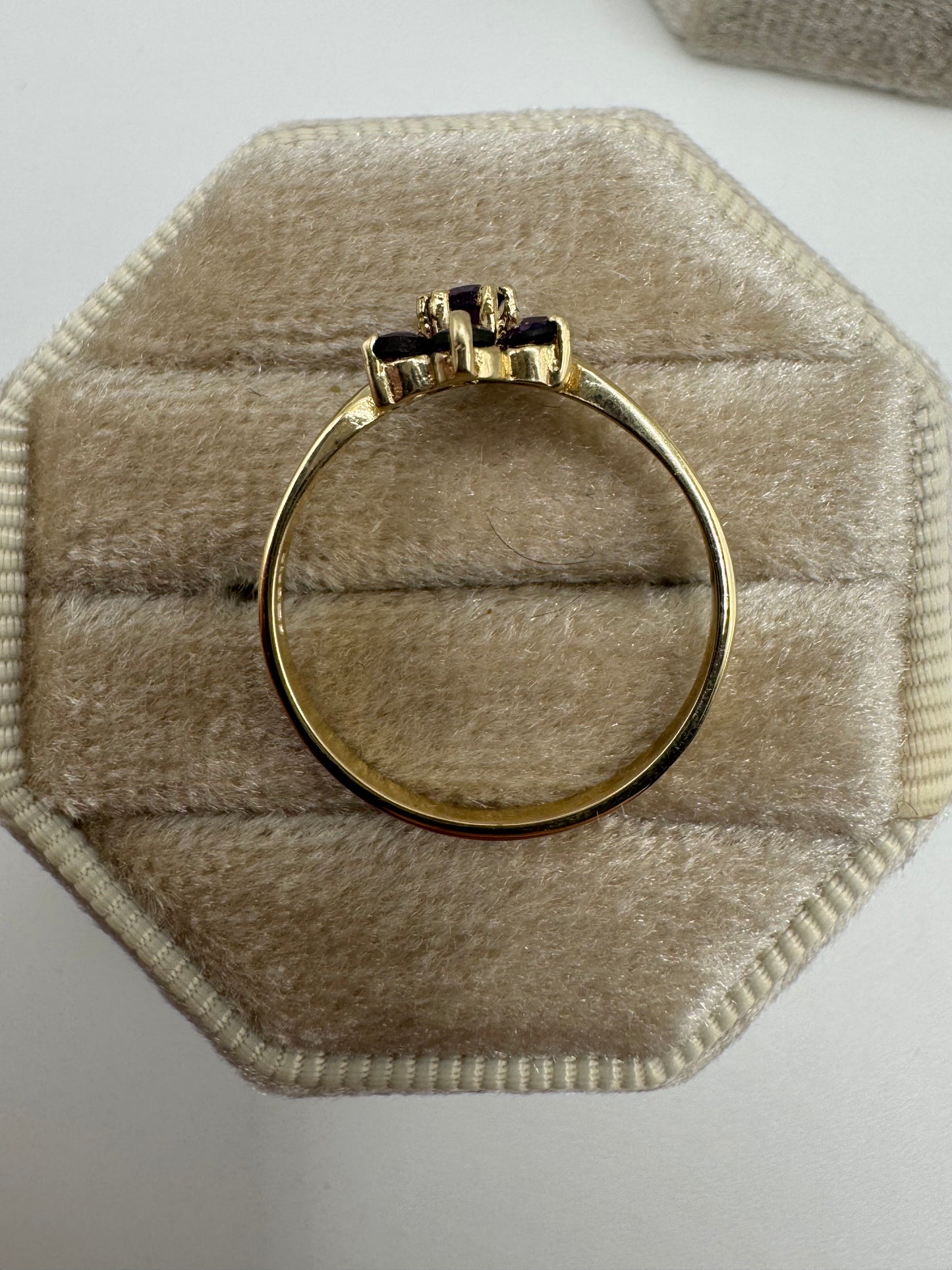 9ct gold amethyst cluster ring