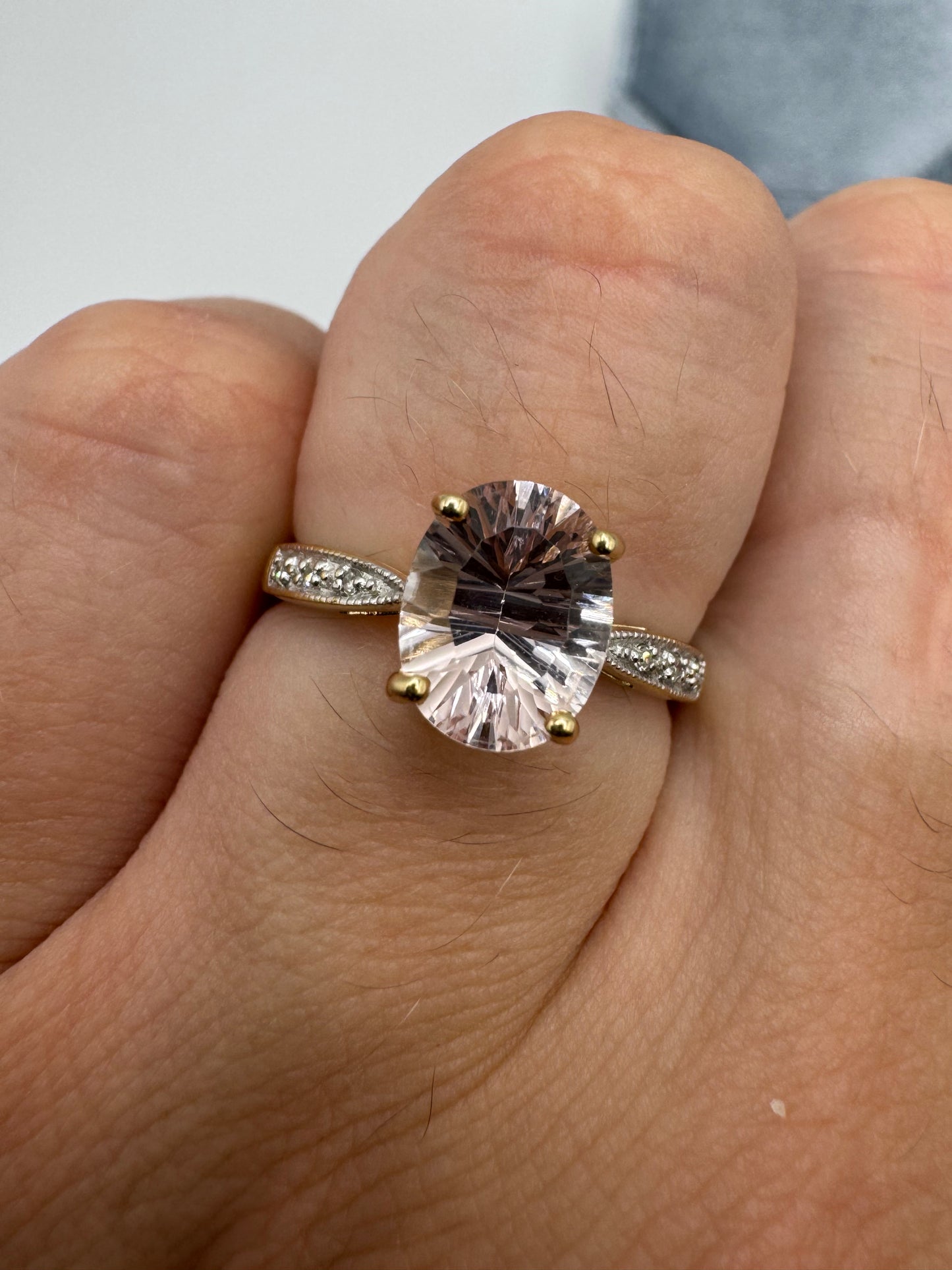 9ct gold morganite and diamond cluster ring