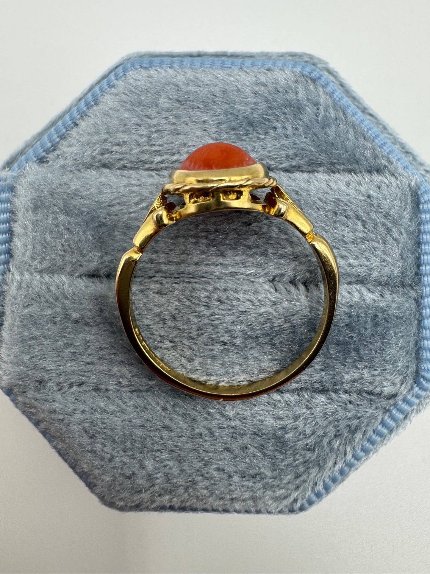 9ct gold coral ring