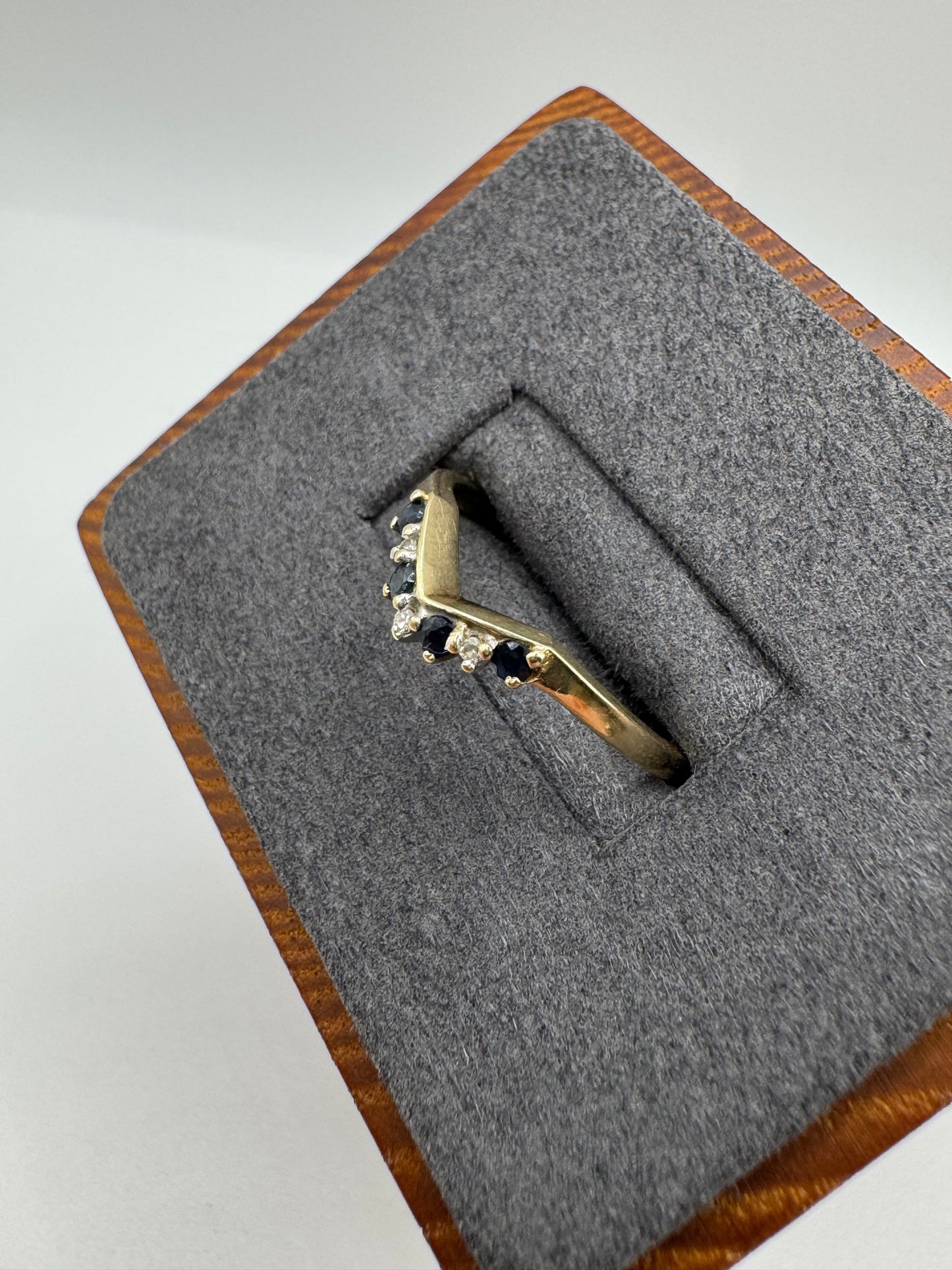 9ct gold sapphire and diamond wishbone ring