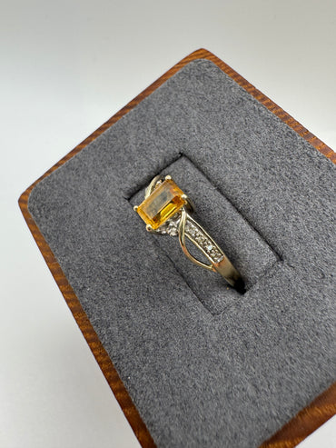 9ct gold citrine and diamond ring