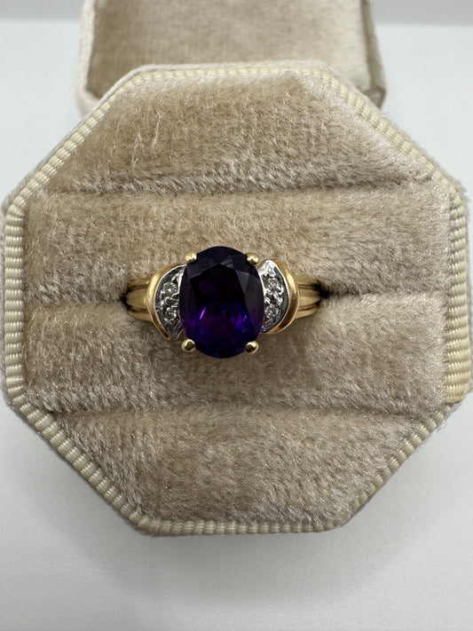 9ct gold amethyst and diamond ring