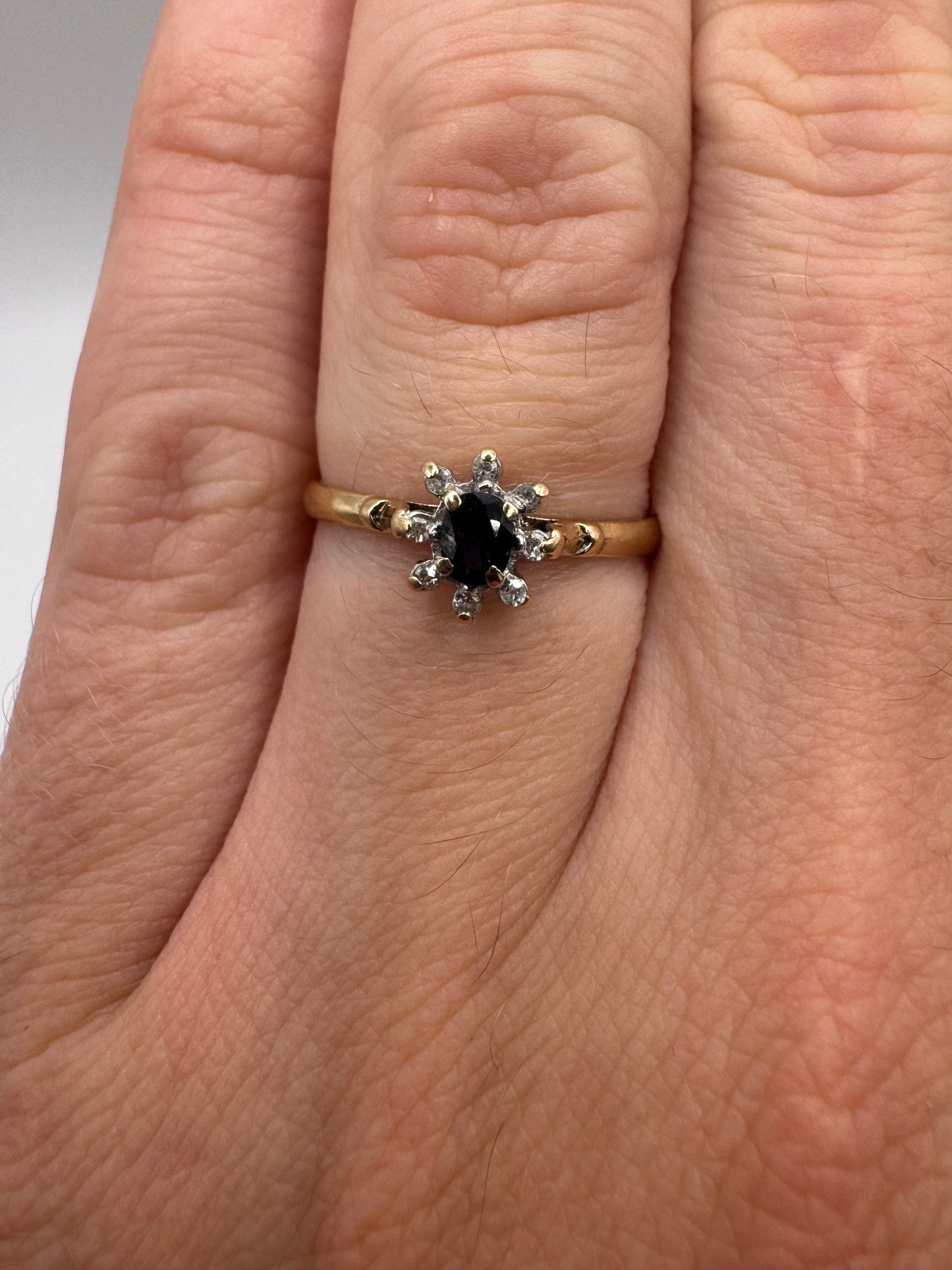 9ct gold sapphire and diamond ring