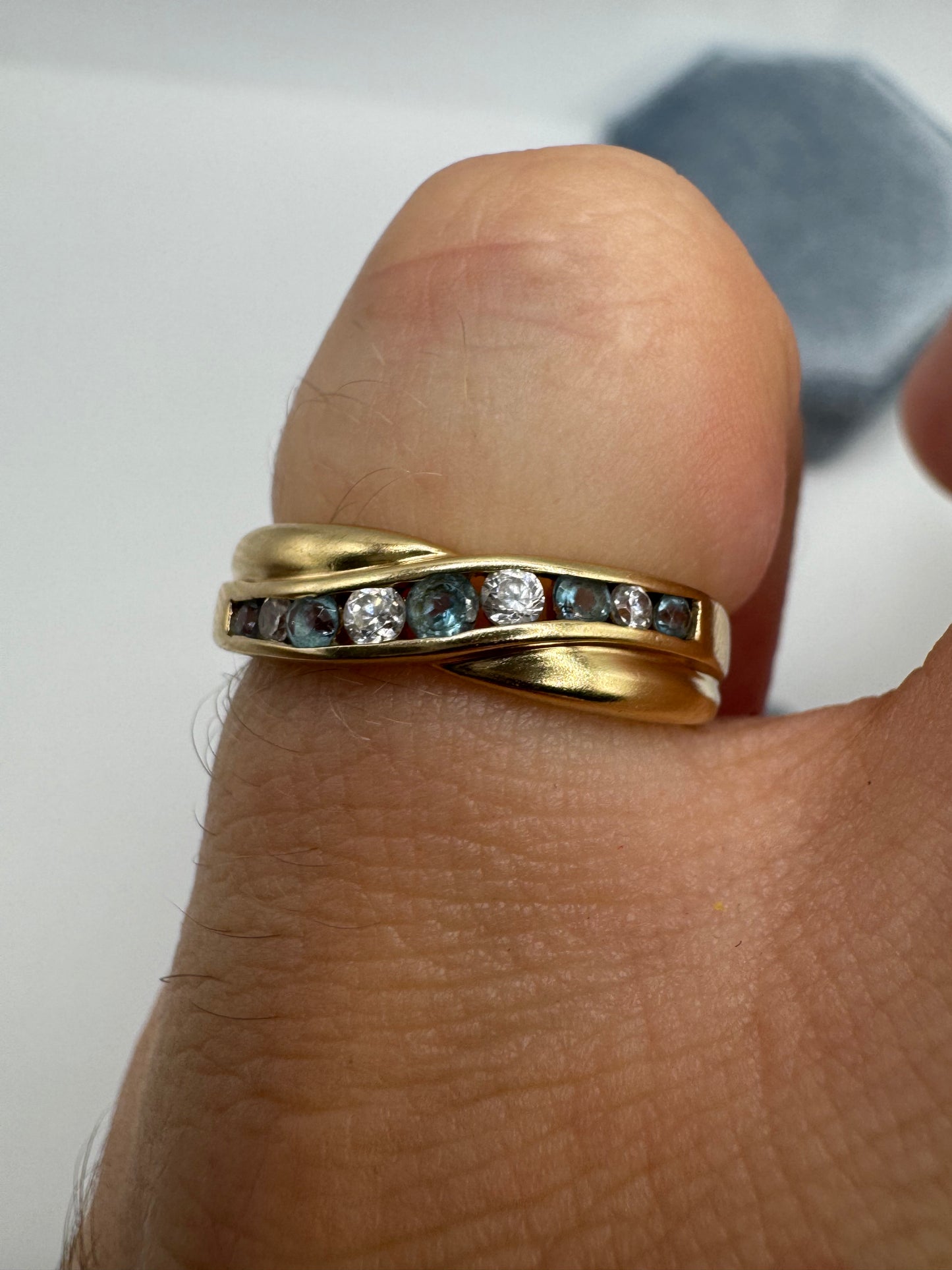 9ct gold topaz and cz ring