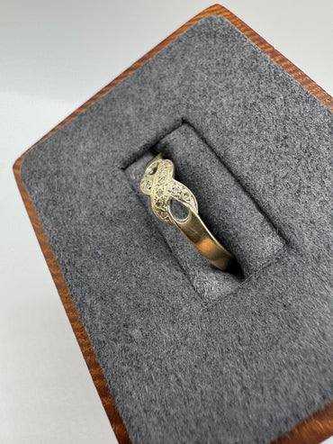 9ct gold diamond infinity ring