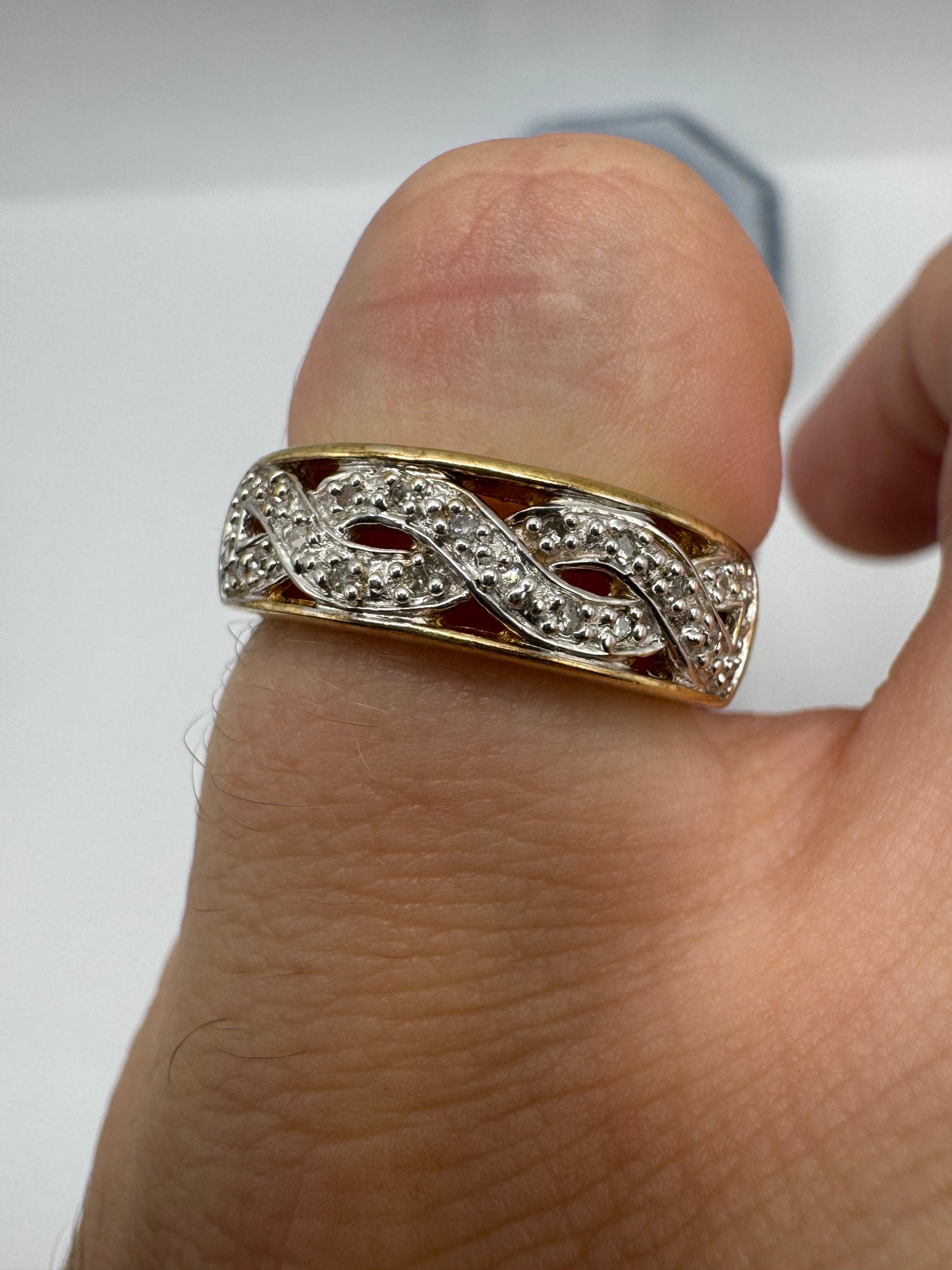 9ct gold diamond knot ring