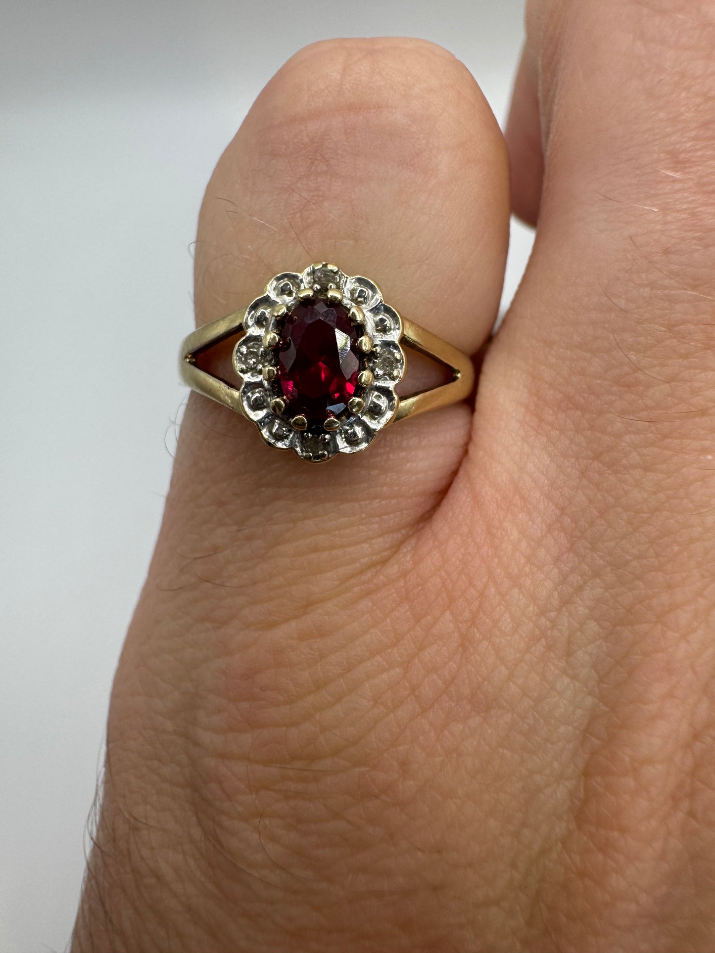 9ct gold spinel and diamond cluster ring