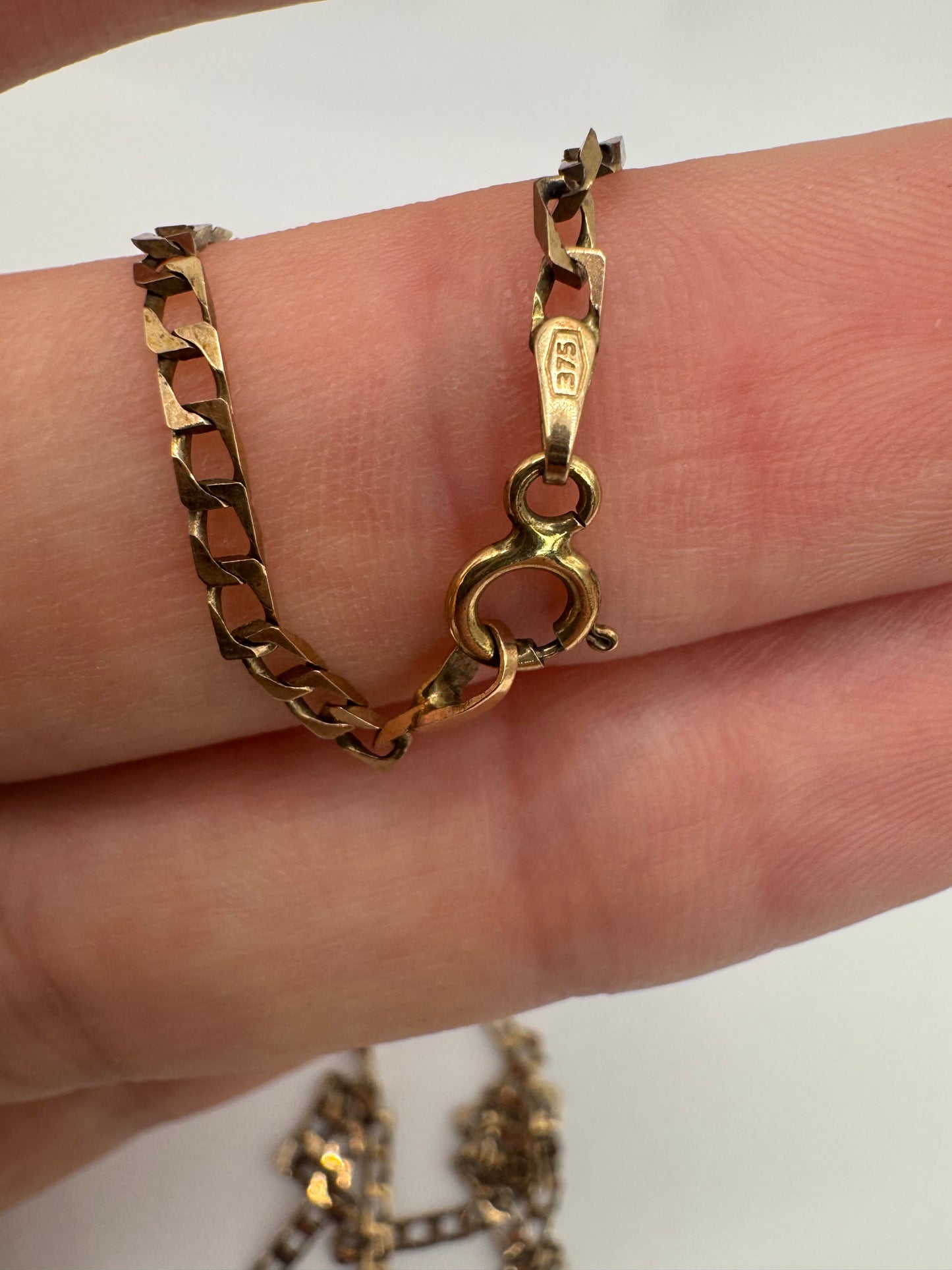 9ct gold curb chain 20
