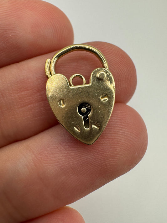 9ct gold padlock 45