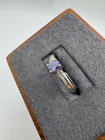 9ct white gold tanzanite and diamond ring