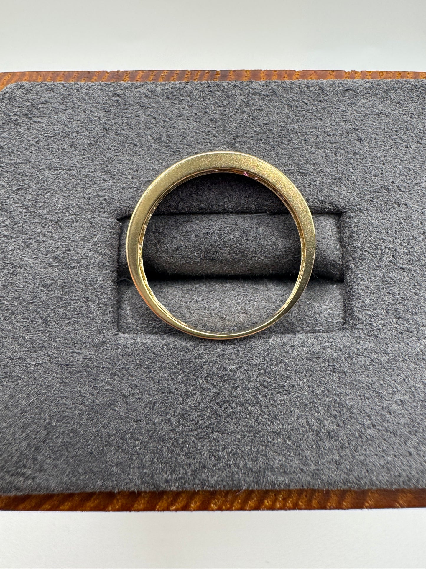 9ct gold amethyst and diamond ring