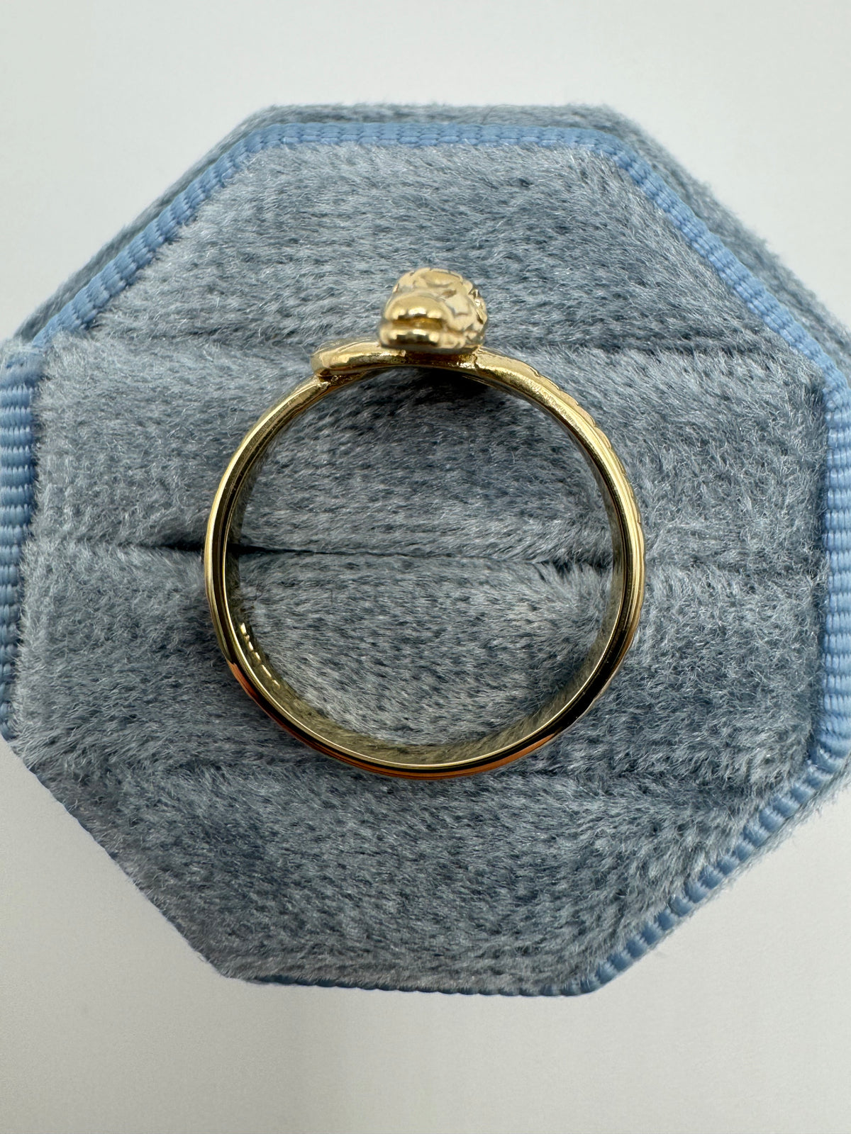 9ct gold snake ring