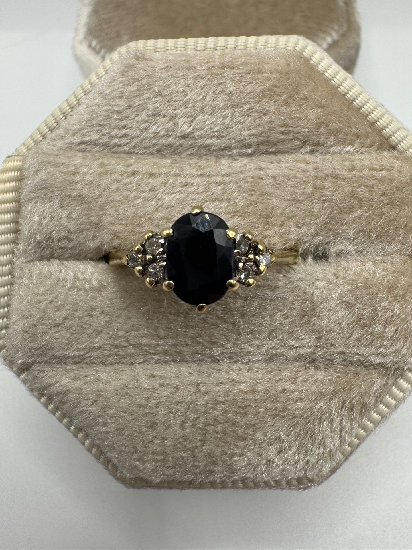9ct gold sapphire and diamond ring