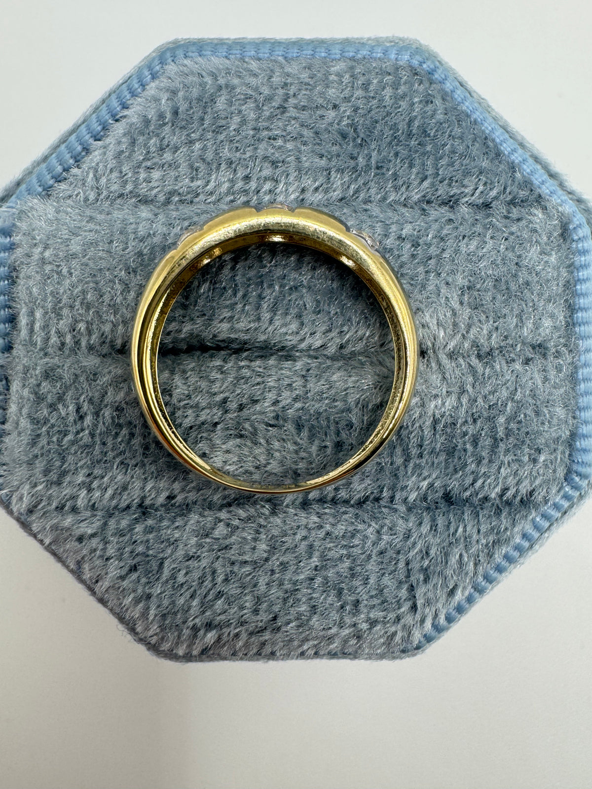 9ct gold cz gypsy ring