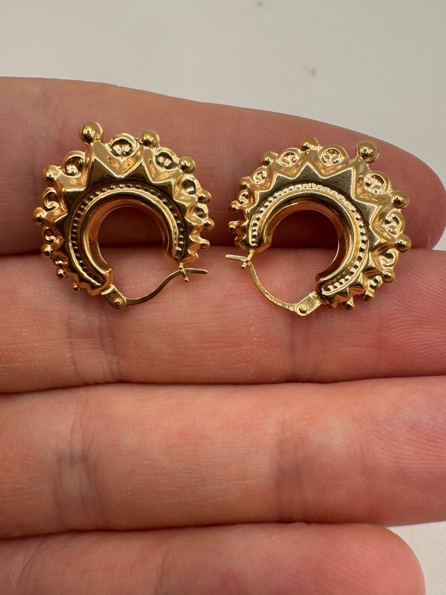 9ct gold spike creole earrings