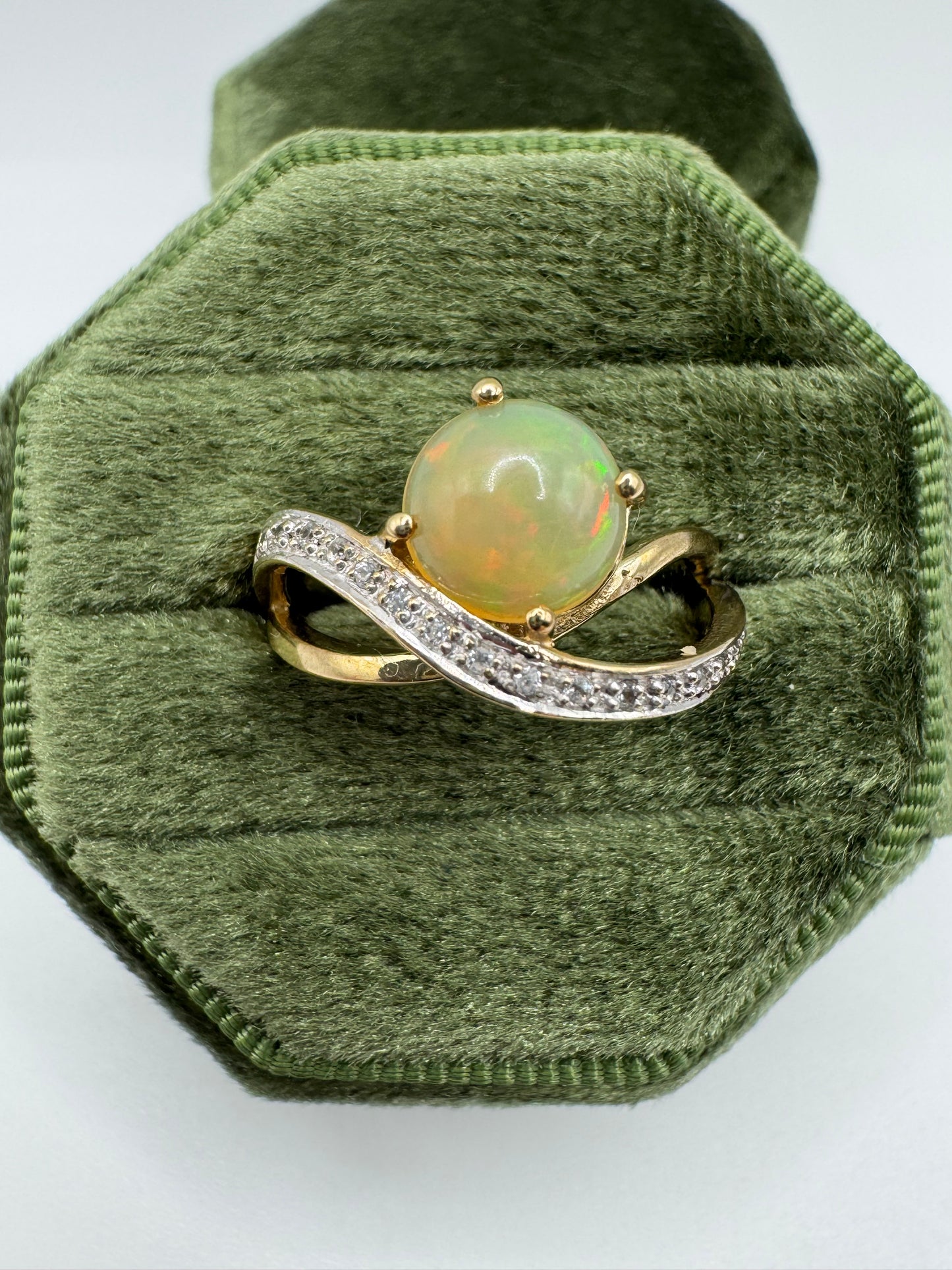 9ct gold opal and zircon ring