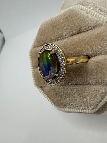 9ct gold ammolite and topaz cluster ring