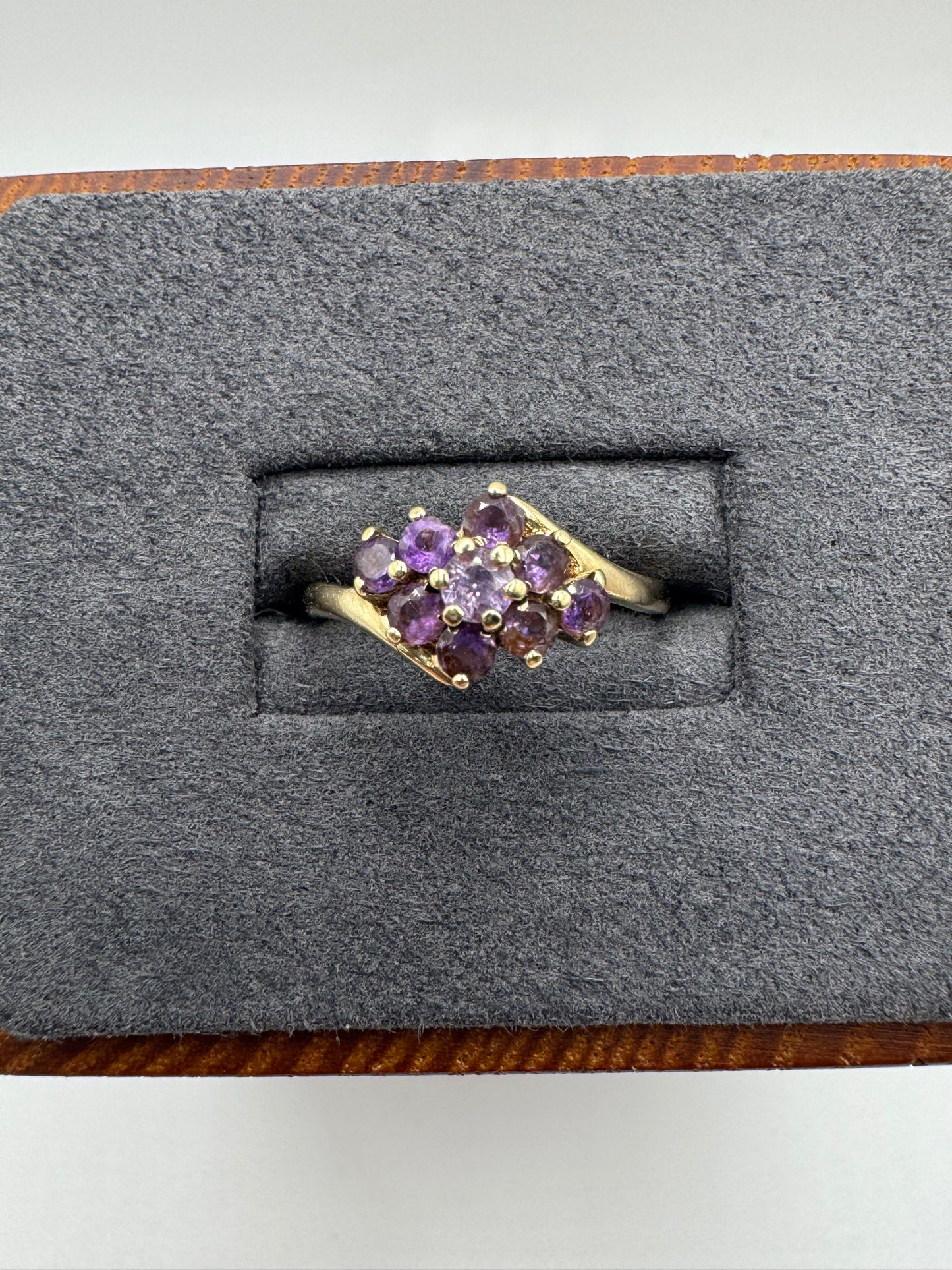 9ct gold amethyst cluster ring