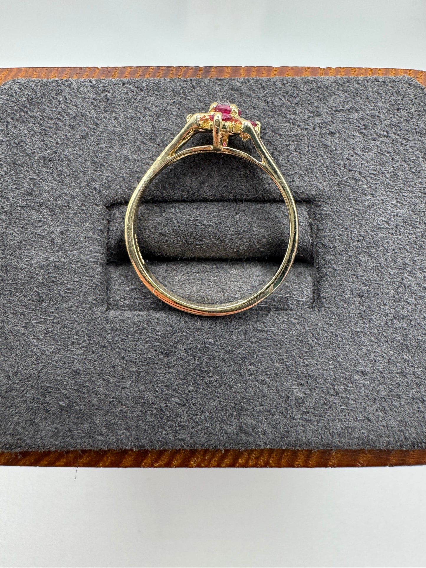 9ct gold ruby cluster ring