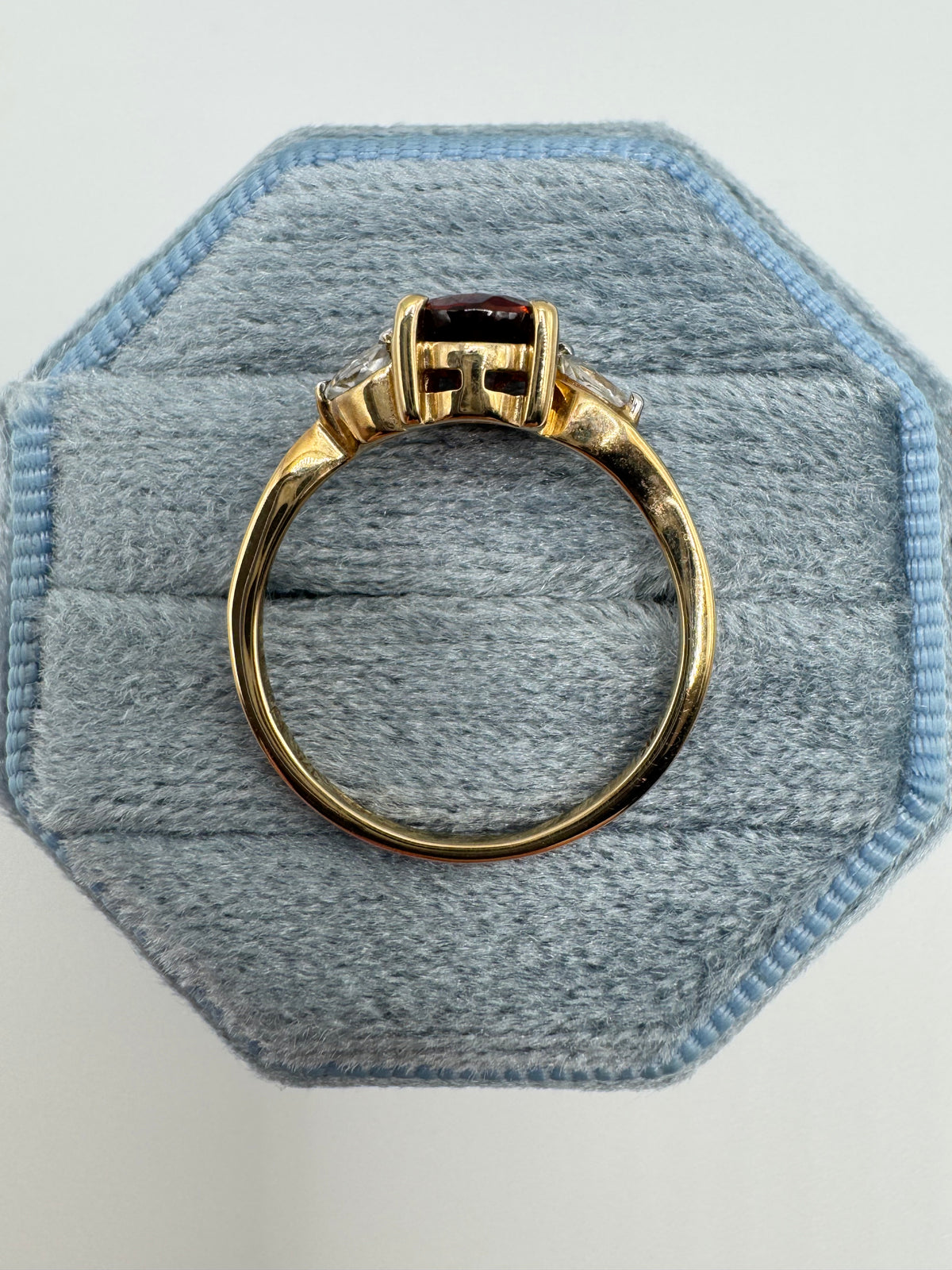 9ct gold garnet and zircon ring