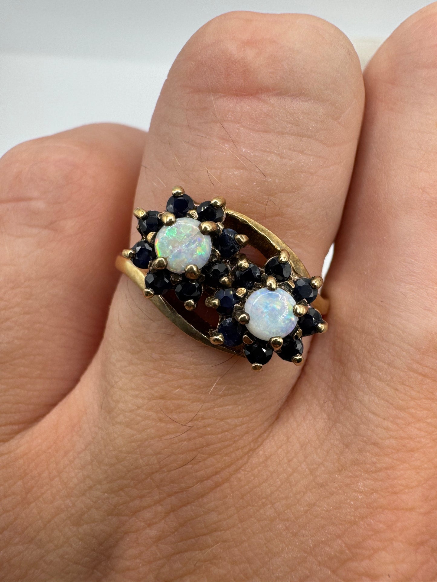 9ct gold opal and sapphire cluster ring