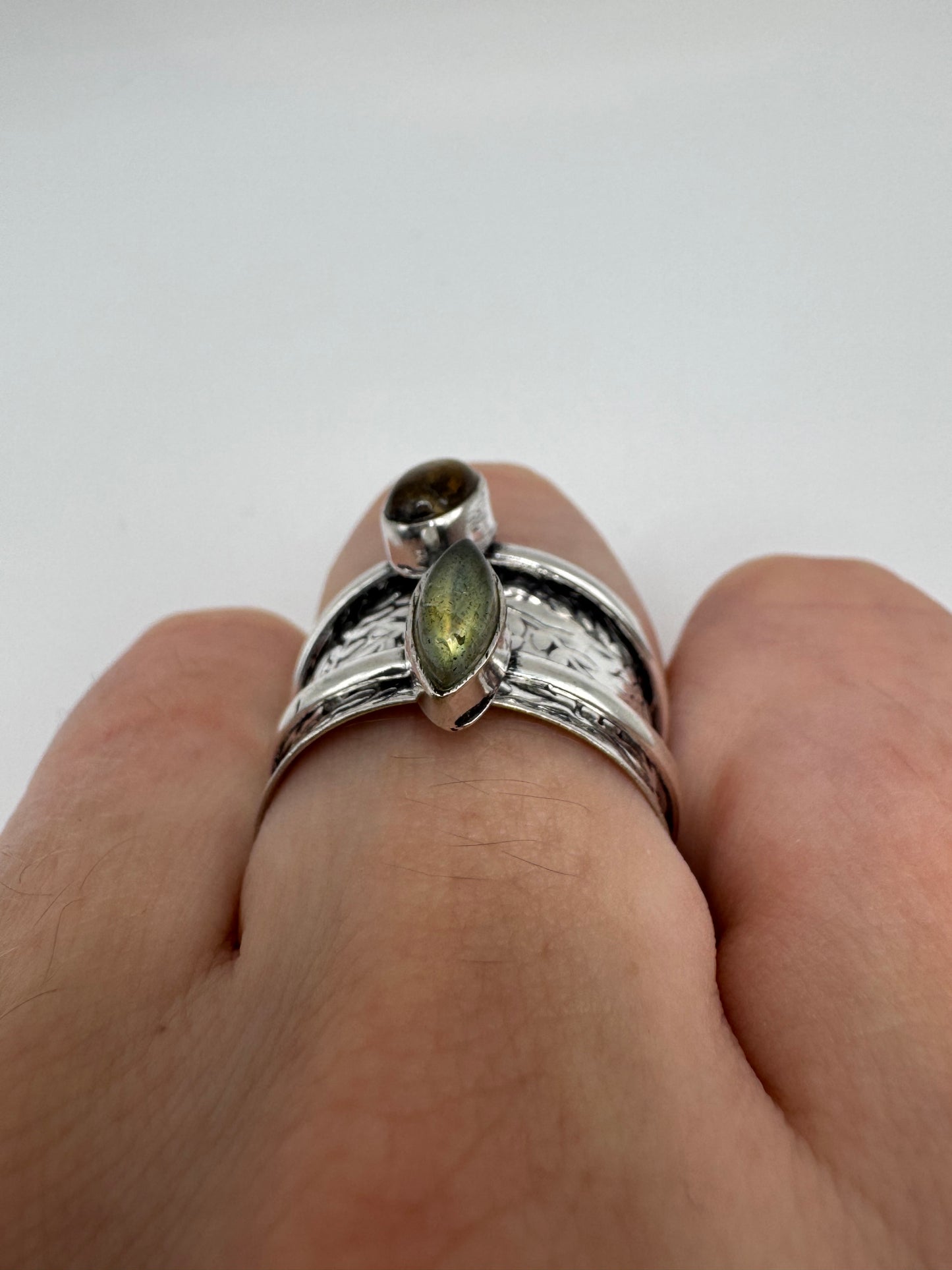 Silver tigers eye and teal quartz spinning ring (9-S)