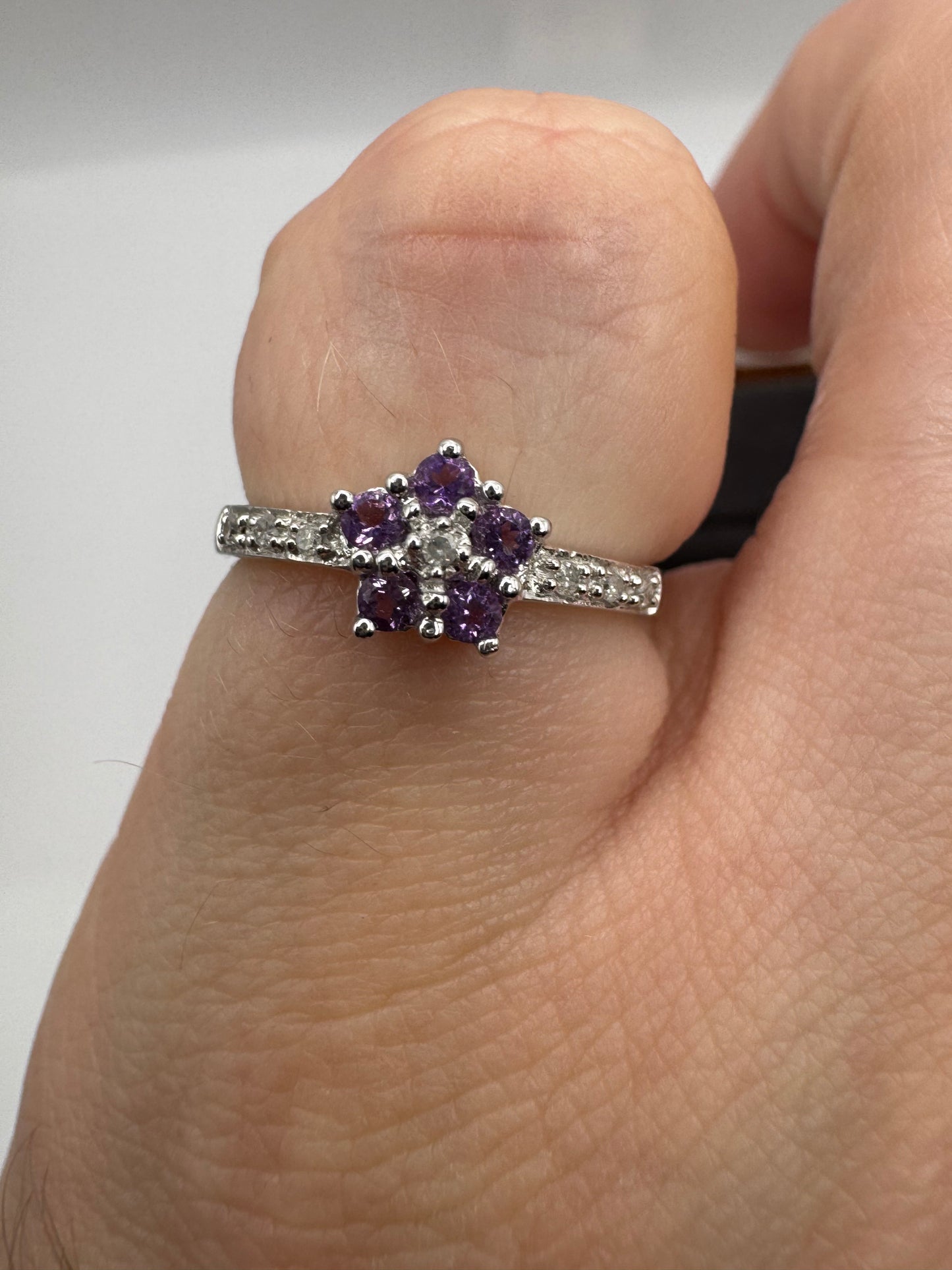 9ct white gold amethyst and diamond cluster ring
