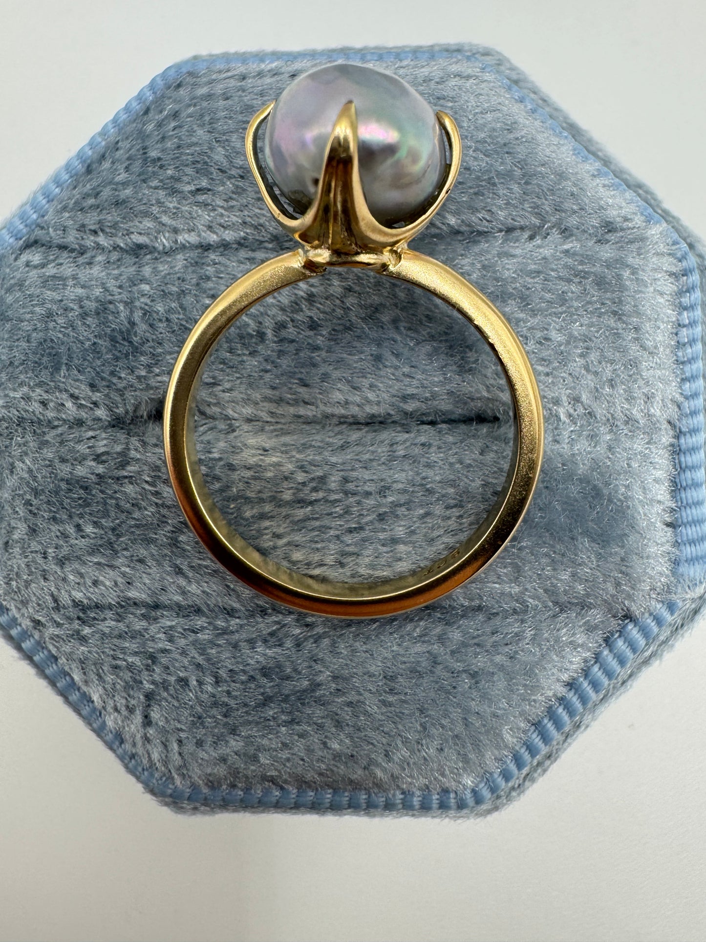 9ct gold baroque pearl ring